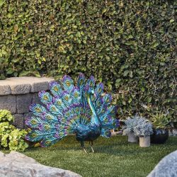 Embossed Metal Tail Open Peacock Décor